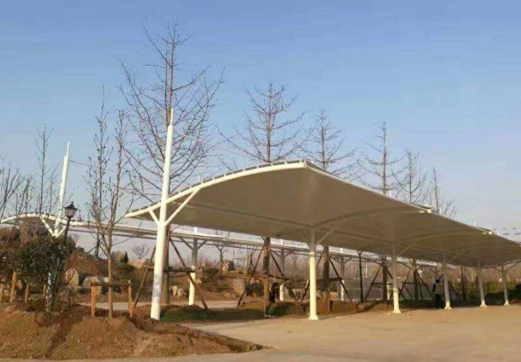 安徽膜結(jié)構(gòu)車棚廠膜結(jié)構(gòu)車棚怎么制作？