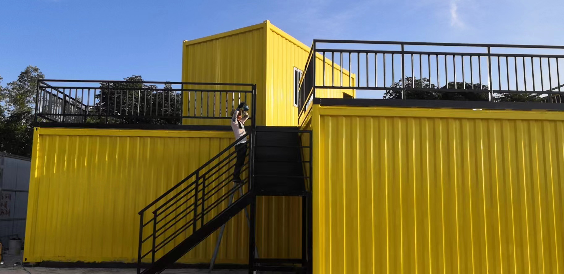 集裝箱房是由哪些材質(zhì)構(gòu)成？