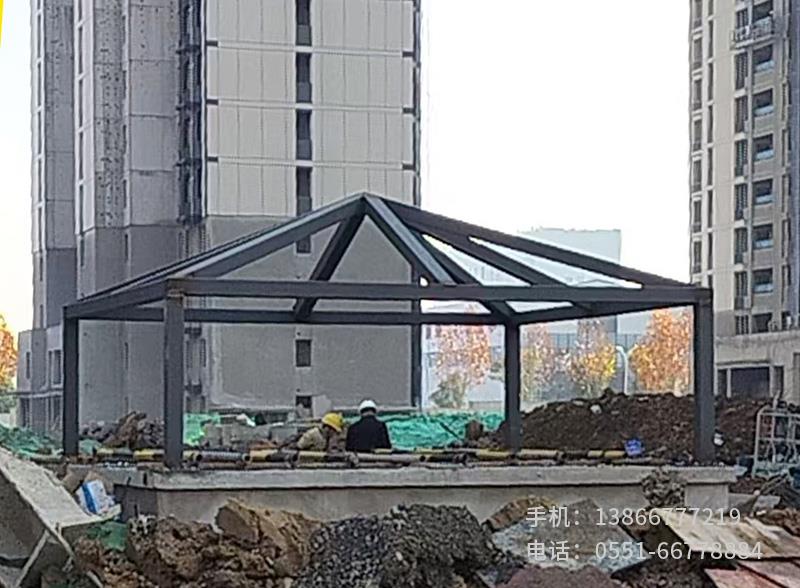 地下室入庫雨棚