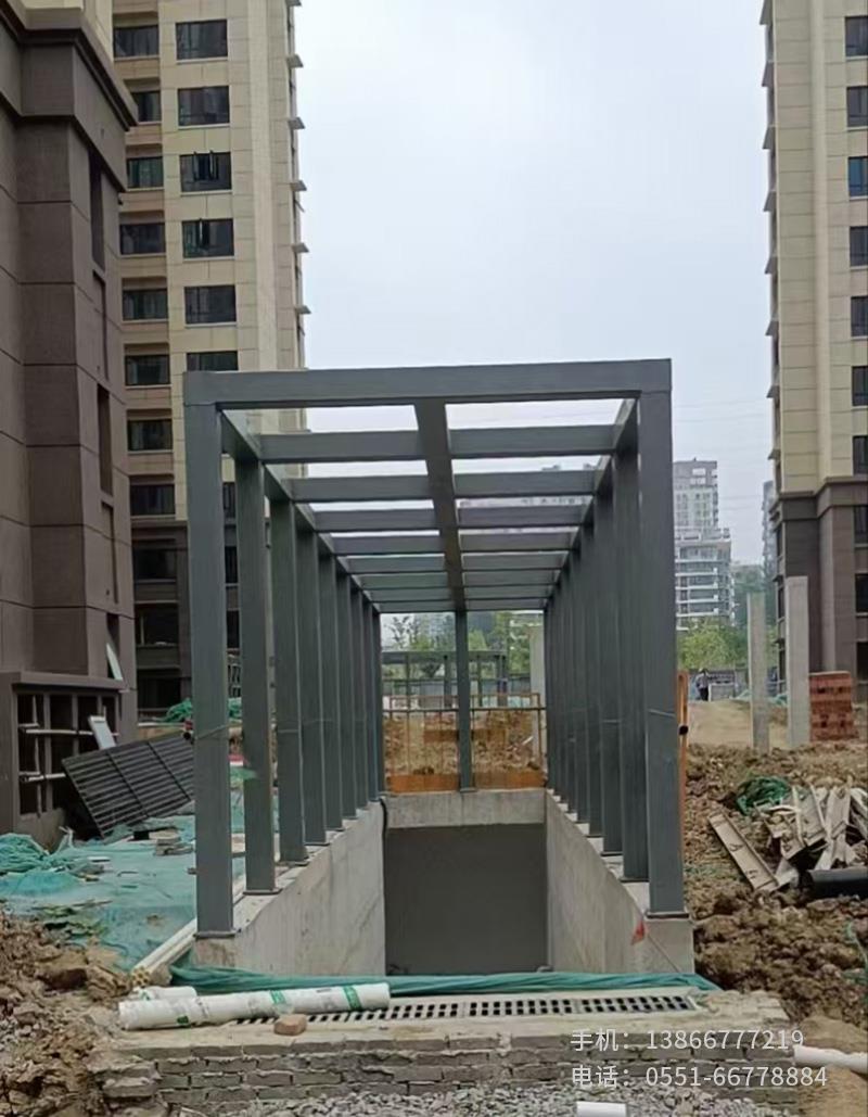 地下室入庫雨棚